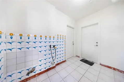 297 Eucalyptus Drive Hialeah FL 33010