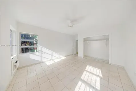 297 Eucalyptus Drive Hialeah FL 33010