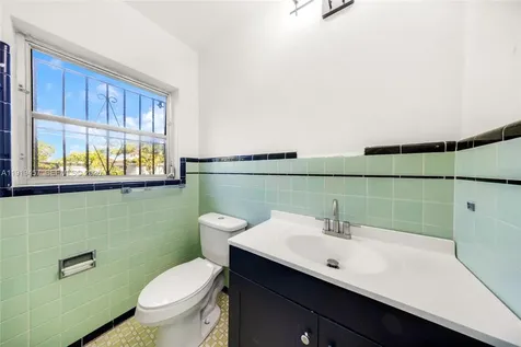 297 Eucalyptus Drive Hialeah FL 33010