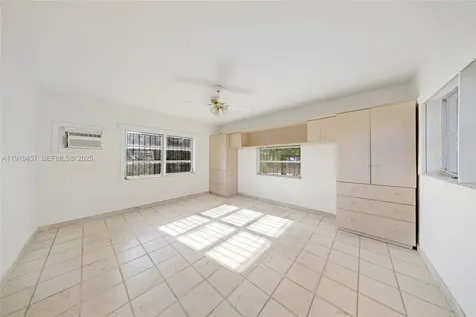 297 Eucalyptus Drive Hialeah FL 33010