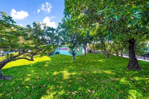 297 Eucalyptus Drive Hialeah FL 33010