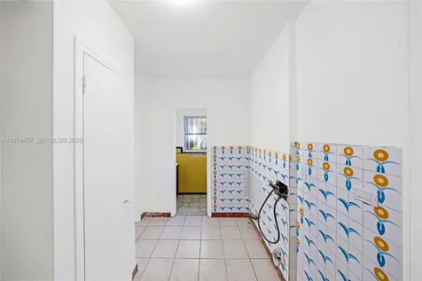 297 Eucalyptus Drive Hialeah FL 33010