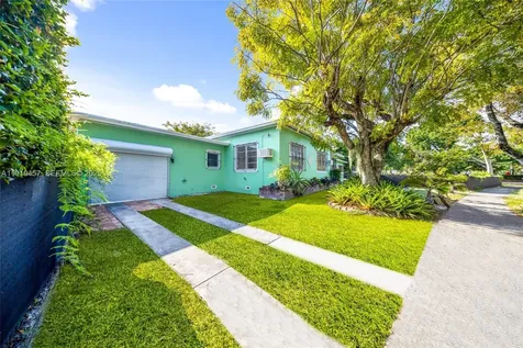 297 Eucalyptus Drive Hialeah FL 33010
