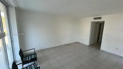 3375 N Country Club Drive Aventura FL 33180