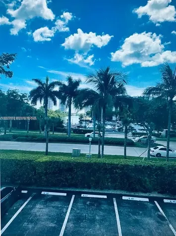 3375 N Country Club Drive Aventura FL 33180