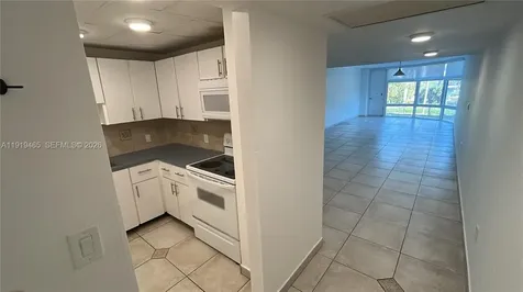 3375 N Country Club Drive Aventura FL 33180