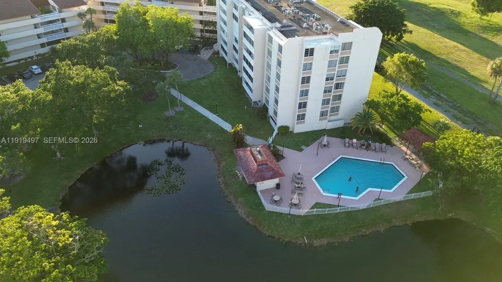 7051 Environ Boulevard Lauderhill FL 33319
