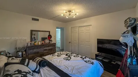 7051 Environ Boulevard Lauderhill FL 33319
