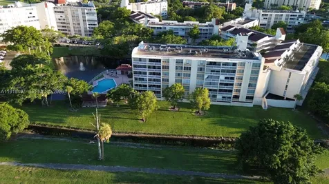 7051 Environ Boulevard Lauderhill FL 33319