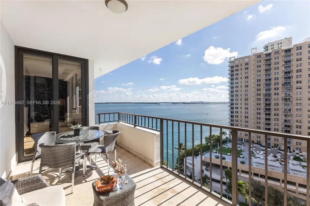 520 Brickell Key Drive Miami FL 33131
