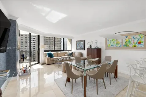 520 Brickell Key Drive Miami FL 33131