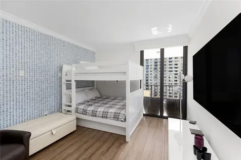 520 Brickell Key Drive Miami FL 33131