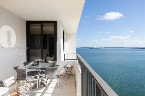 520 Brickell Key Drive Miami FL 33131