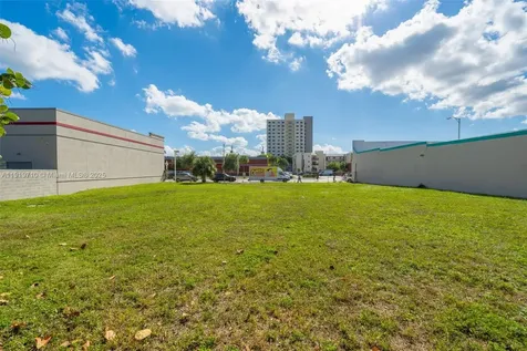 1025 W Flagler Street Miami FL 33130