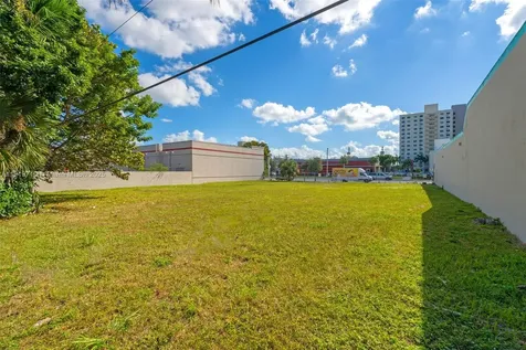 1025 W Flagler Street Miami FL 33130