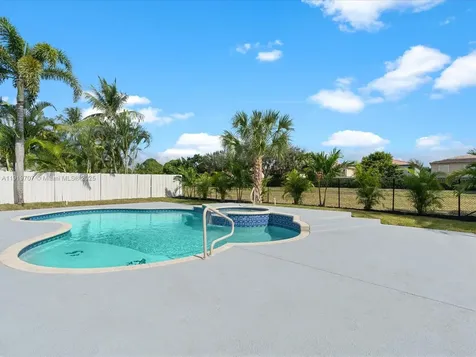 6758 Lake Nona Place Lake Worth FL 33463