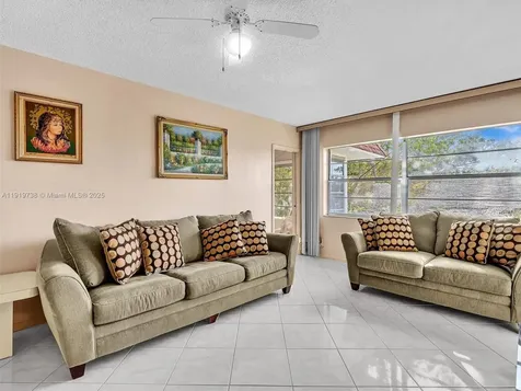 5102 NW 36th Street Lauderdale Lakes FL 33319