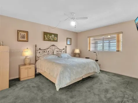5102 NW 36th Street Lauderdale Lakes FL 33319
