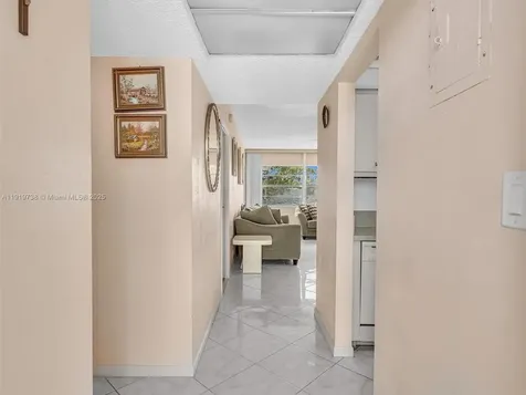 5102 NW 36th Street Lauderdale Lakes FL 33319