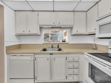 5102 NW 36th Street Lauderdale Lakes FL 33319