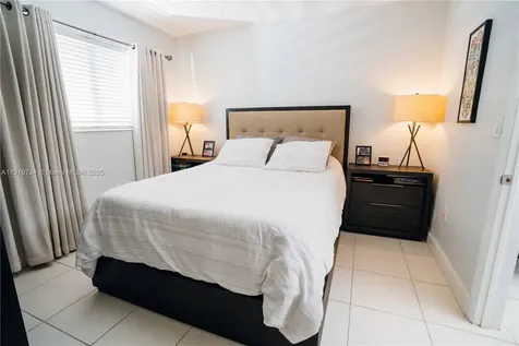 7901 SW 64th Avenue South Miami FL 33143
