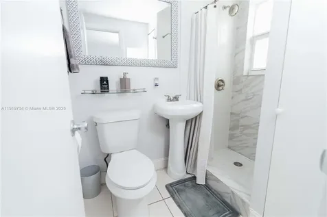 7901 SW 64th Avenue South Miami FL 33143