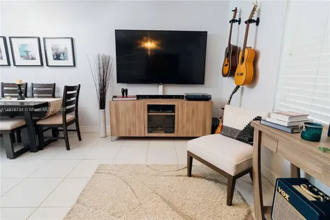 7901 SW 64th Avenue South Miami FL 33143