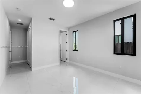 12389 SW 220 Street Miami FL 33170