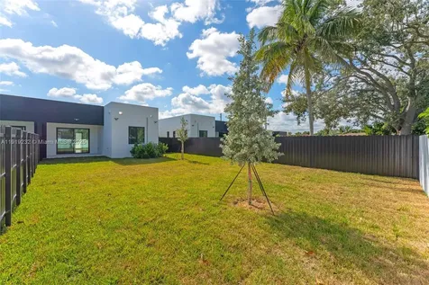 12389 SW 220 Street Miami FL 33170