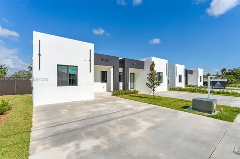 12389 SW 220 Street Miami FL 33170