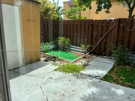 5831 Blueberry Court Lauderhill FL 33313