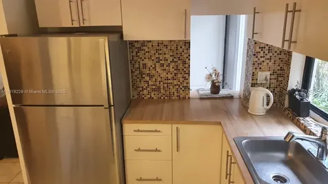 17021 N Bay Road Sunny Isles Beach FL 33160