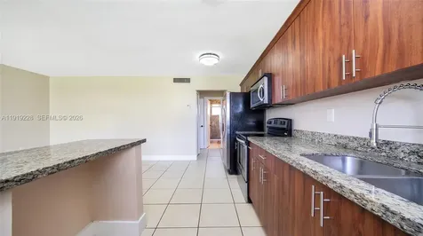 592 NE 150th Street Miami FL 33161