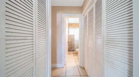 592 NE 150th Street Miami FL 33161