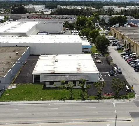 4301 NW 72nd Avenue Miami FL 33166