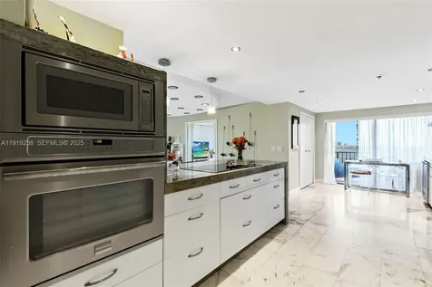 1800 NE 114th Street Miami FL 33181