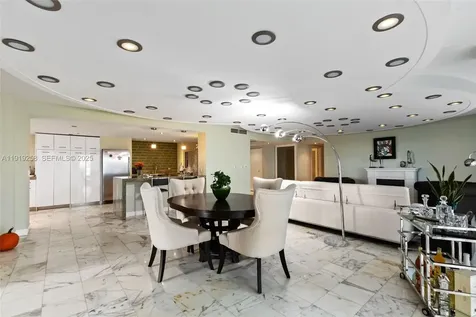 1800 NE 114th Street Miami FL 33181