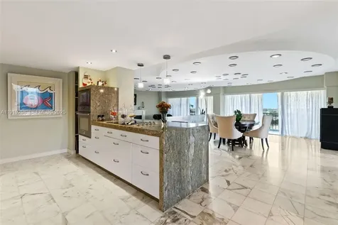 1800 NE 114th Street Miami FL 33181