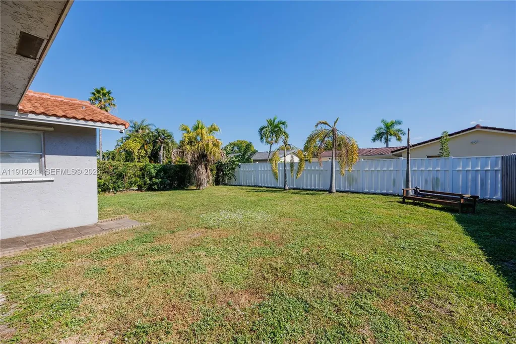 2713 NW 123rd Avenue Coral Springs FL 33065