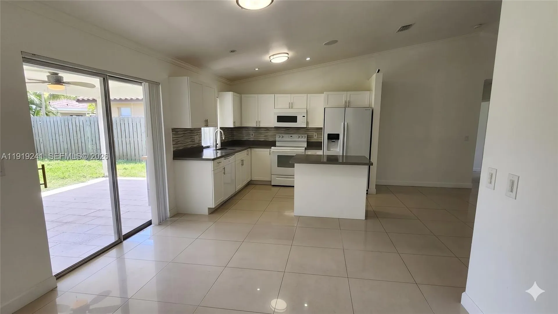 2713 NW 123rd Avenue Coral Springs FL 33065