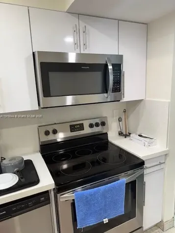 3701 N Country Club Drive Aventura FL 33180