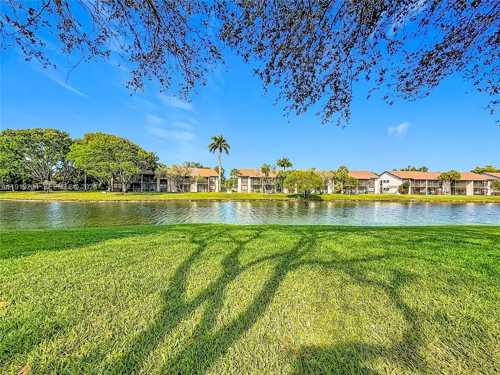 9825 NW 37th Street Sunrise FL 33351