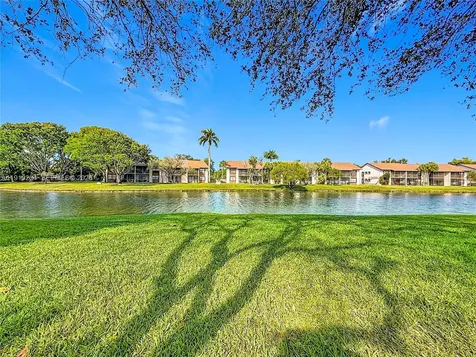 9825 NW 37th Street Sunrise FL 33351