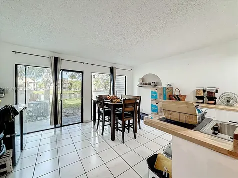 9825 NW 37th Street Sunrise FL 33351