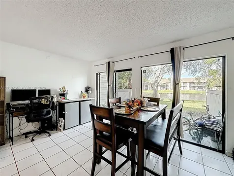 9825 NW 37th Street Sunrise FL 33351