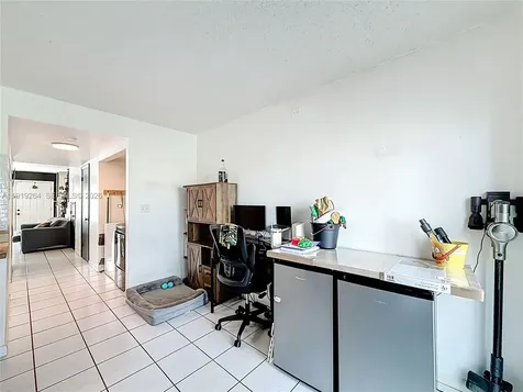 9825 NW 37th Street Sunrise FL 33351