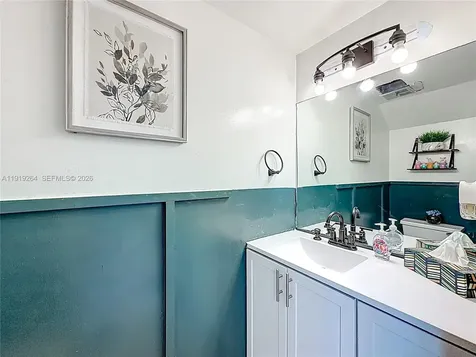 9825 NW 37th Street Sunrise FL 33351