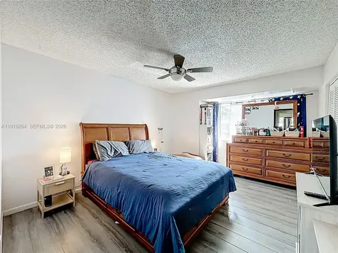 9825 NW 37th Street Sunrise FL 33351