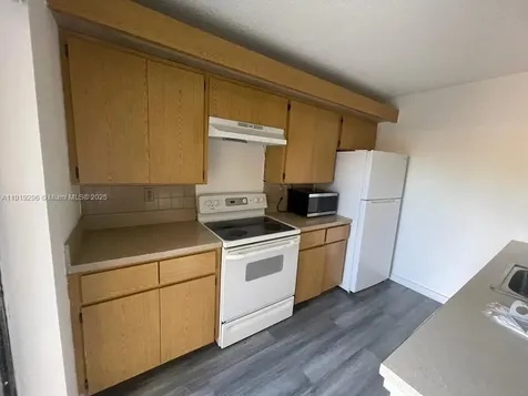 513 Green Springs Place West Palm Beach FL 33409