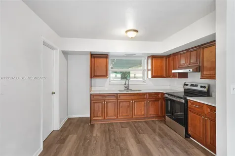 1111 SW 39th Avenue Fort Lauderdale FL 33312